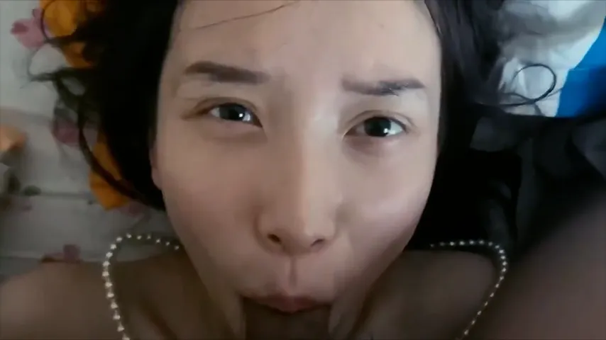 Bokep Indo POP Kulum Kontol Crot di Mulut